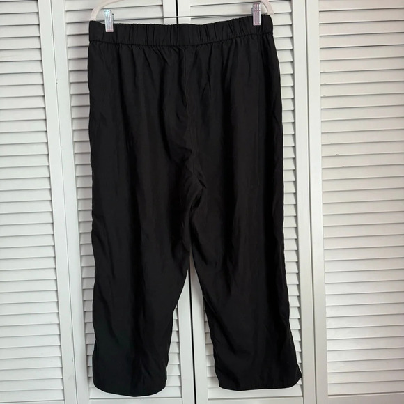 Eileen Fisher Pull On Cropped Black Pants Lightweight Size Large - Picture 1 of 7